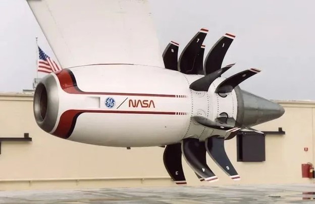 新一代開放式風扇發動機RISE：風扇直徑3.3米，葉片采用碳纖維復合材料，減排20%，減重1噸