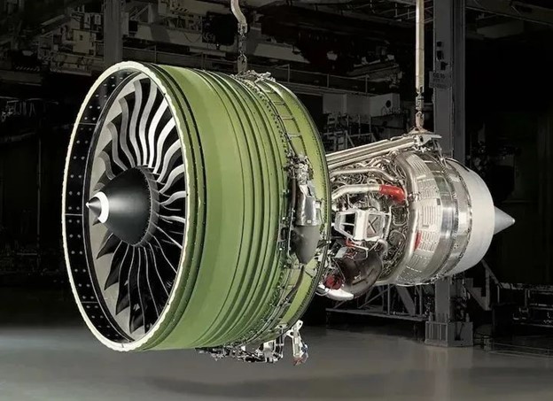 新一代開放式風扇發動機RISE：風扇直徑3.3米，葉片采用碳纖維復合材料，減排20%，減重1噸