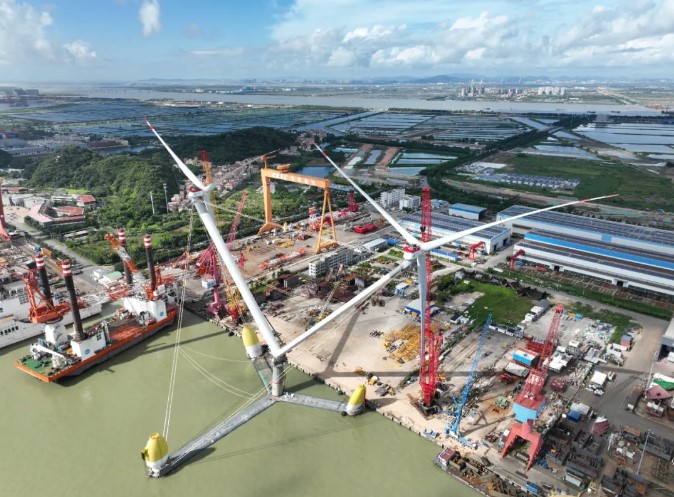 全球單體容量最大漂浮式風電平臺 浮筒采用多種材料組合的方案制造